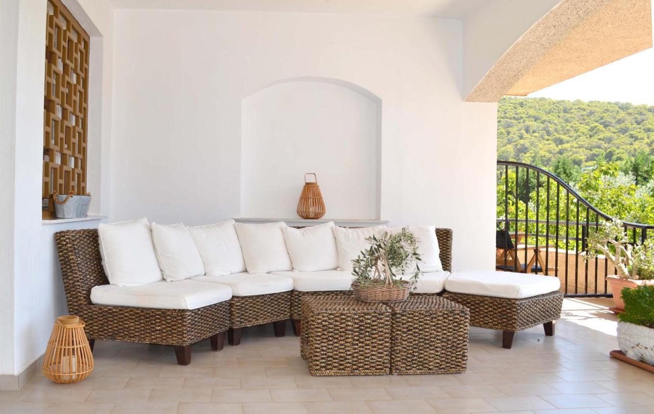 Villa Yiotevi Poros Town Buitenkant foto